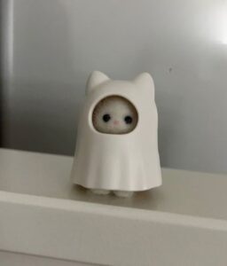 chichi Coin: Discover the Infinity Memeable Ghost Cat MEME Coin