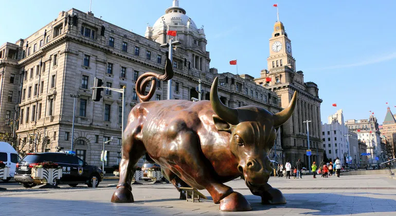 BUND: The Bund Bull - Redder, Younger, and Stronger Chinese Coin Meme